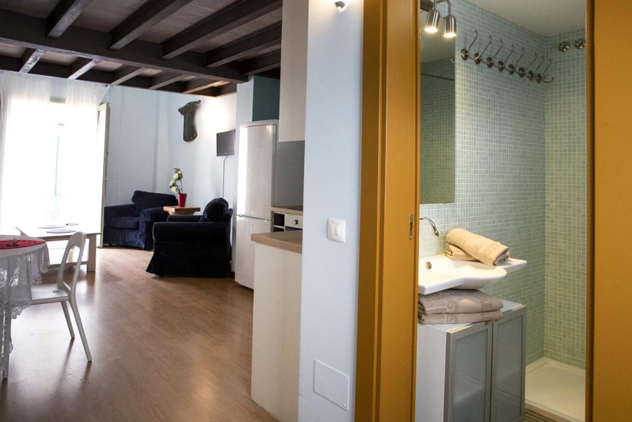 Sea & Wave La Casita De Hinestrosa Apartments مالقة المظهر الخارجي الصورة
